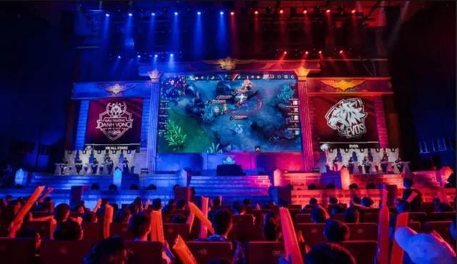 为前腰与边 为前腰与边